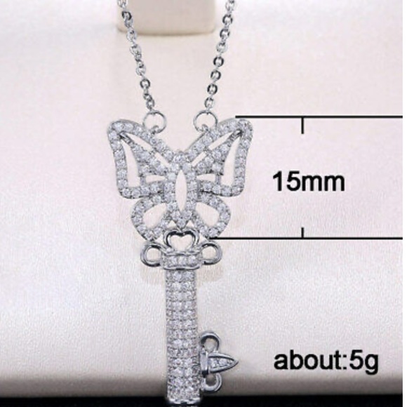 NEW 925 Sterling Silver 🦋 🔑 Necklace - Picture 5 of 7